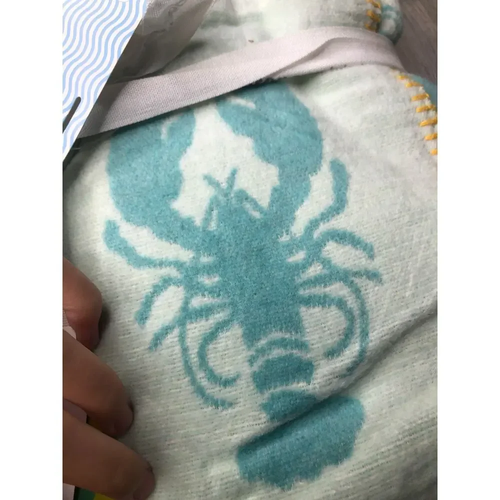 PAD Seaside throw Blanket New w tags Blue w Lobsters World Traveler Collection